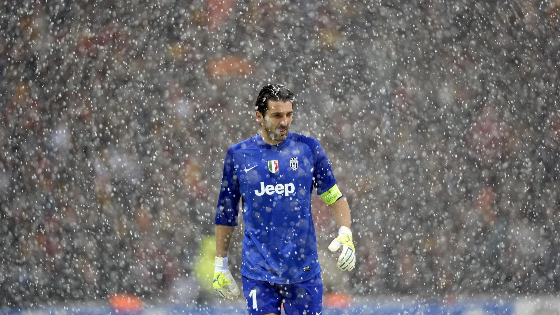 美国队决赛精彩瞬间成为焦点，美国队进决赛